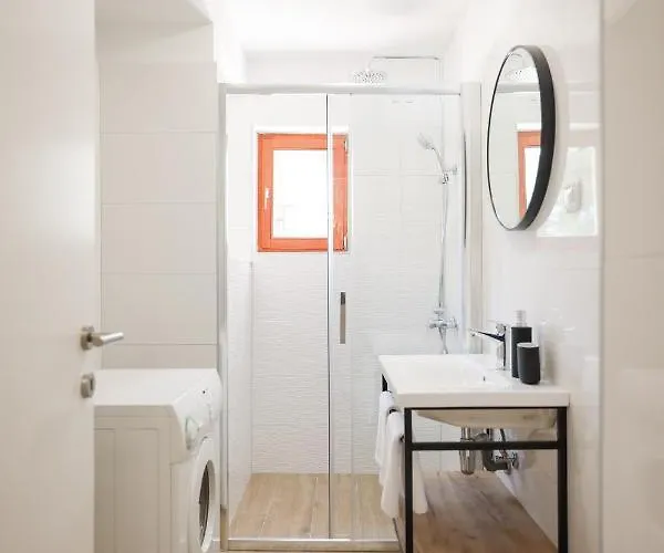 Апартаменты Ana *